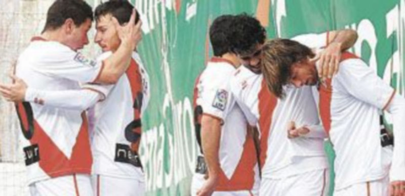 El conjunto de Sandoval realizó el mejor partido de la temporada en Vallecas.