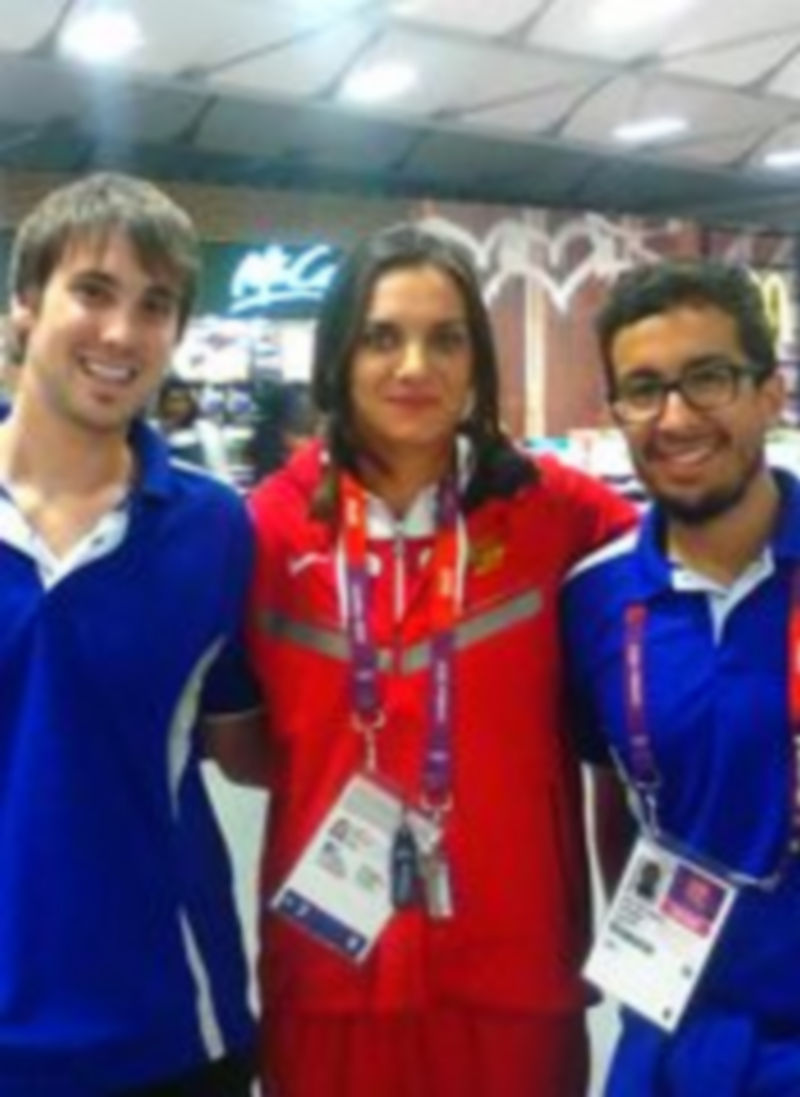 Olimpiando Londres 1 Quintana y Díez con la pertiguista rusa Isinbáyeva. / El Adelantado