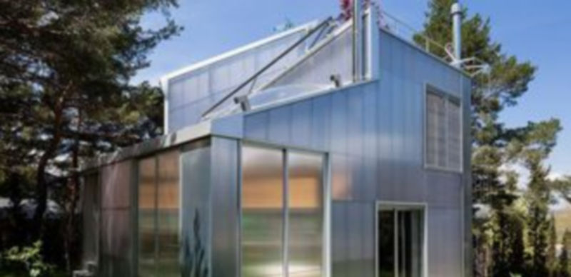 Imagen de la casa diseñada por Miguel de Guzmán y construida en La Estación de El Espinar. / Ical