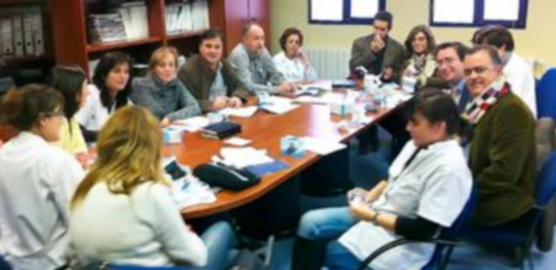 Riaza analiza el tabaquismo 1 Imagen de una sesión de trabajo del equipo de Atención Primaria de la zona de Riaza en su afán de prevenir y reducir los efectos del tabaco. / El Adelantado