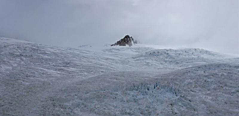 Las antípodas de Reguera 1 El perfil del glaciar neozelandés Franz Josef es la imagen que presenta la exposición de Reguera en París. / Alberto Reguera