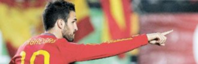 El centrocampista Cesc Fábregas ha confirmado que ya está totalmente recuperado de su lesión de peroné. / Efe