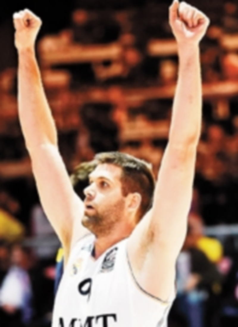 Felipe Reyes volvió a ser clave para los ‘merengues’ en semifinales. / Efe