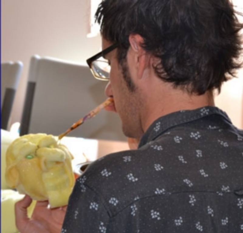 Fantasía en gomaespuma 1 Los participantes del curso de modelado de gomaespuma para espectáculos de teatro