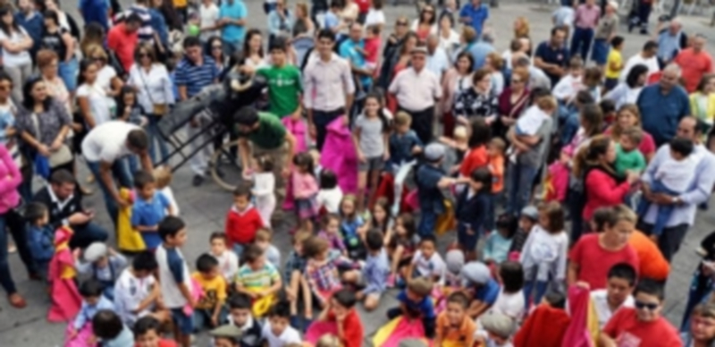 Unos 100 niños de diversas edades disfrutaron