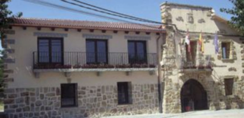 Casa Consistorial de La Losa recientemente reformada. / FÉLIX BLANCO MUÑOZ