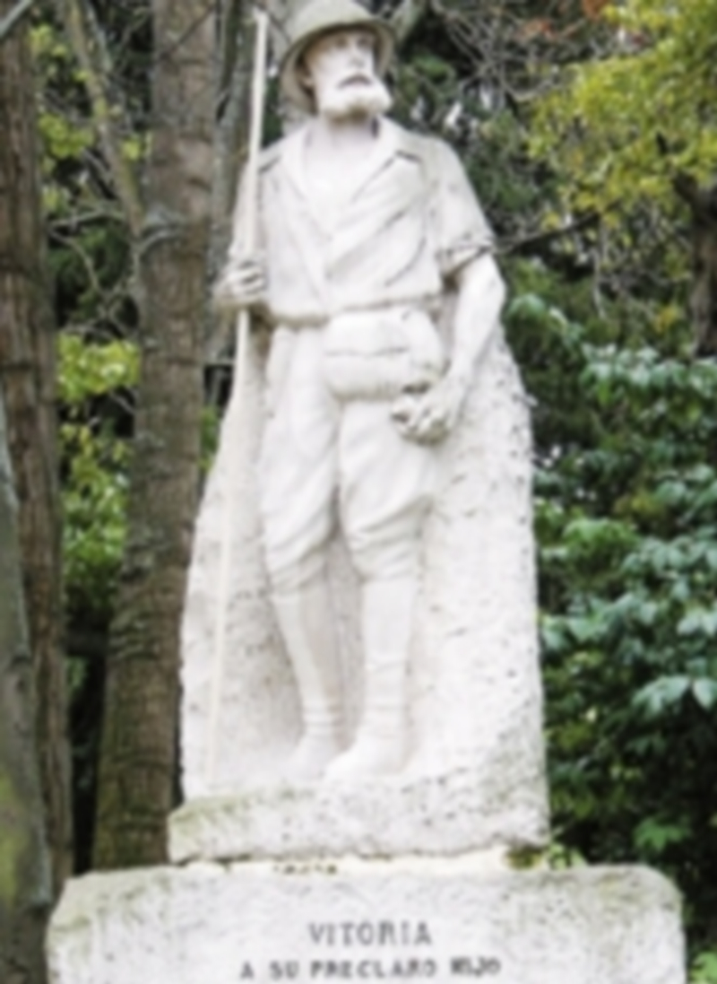 Un explorador olvidado 1 Escultura que Manuel Iradier tiene en su ciudad natal