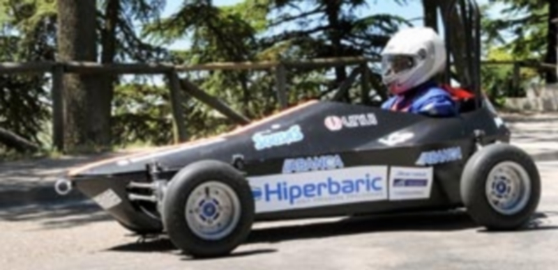 Los estudiantes tendrán que pilotar sus coches cuesta abajo por un circuito de Burgos el próximo mes de junio para terminar el Desafío Hiperbaric. /El Adelantado