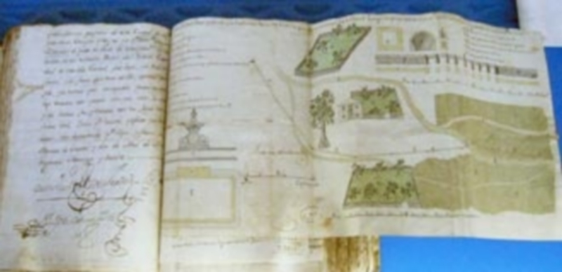 El documento representa una escritura para llevar a cabo un contrato de obra entre el Ayuntamiento de Turégano y un arquitecto para hacer la fuente. / El Adelantado