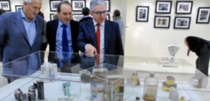 La ‘Semana de apoyo al comercio de Segovia’ incluye una exposición de fotografías y objetos antiguos