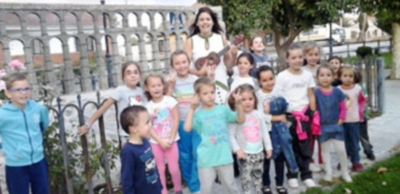 Varios de los pequeños participantes en la Campaña de Animación a la Lectura que se ha llevado a cabo en Fuentepelayo. / El Adelantado