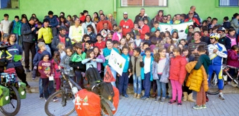 La marcha hizo una parada en el colegio de San Rafael