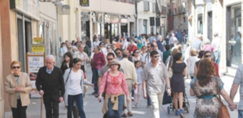 Muchos turistas volvieron a elegir Segovia como destino del ‘puente’ de agosto. / Juan Martín