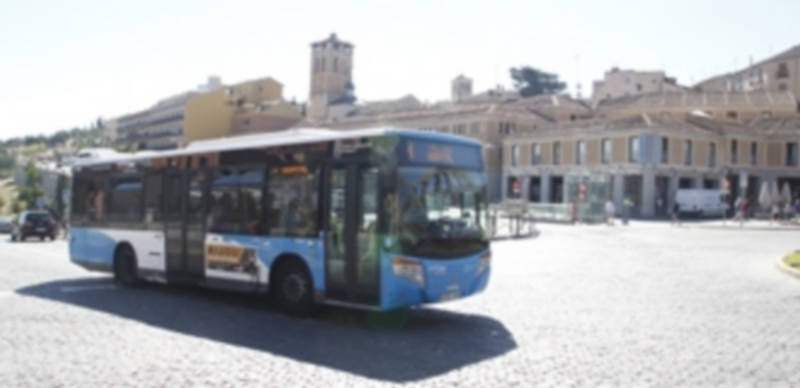 El pliego de condiciones que regirá el nuevo contrato del transporte urbano enfrenta al equipo de Gobierno socialista y los grupos de la oposición. / NEREA LLORENTE