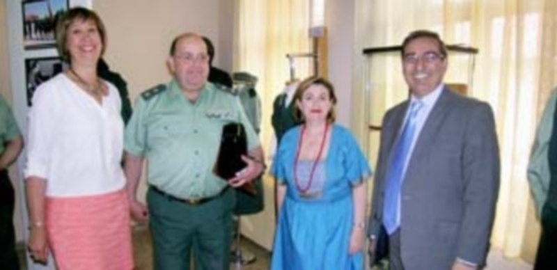 Mujeres beneméritas 1 La subdelegada Pilar Sanz