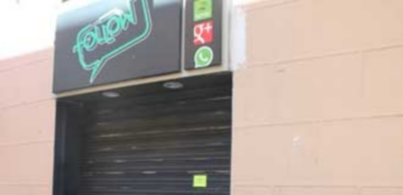 El establecimiento está cerrado cautelarmente y precintado por los servicios municipales. / El Adelantado