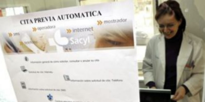 Aula donde se explican los distintos métodos de comunicación a disposición de los pacientes./ Alberto Benavente