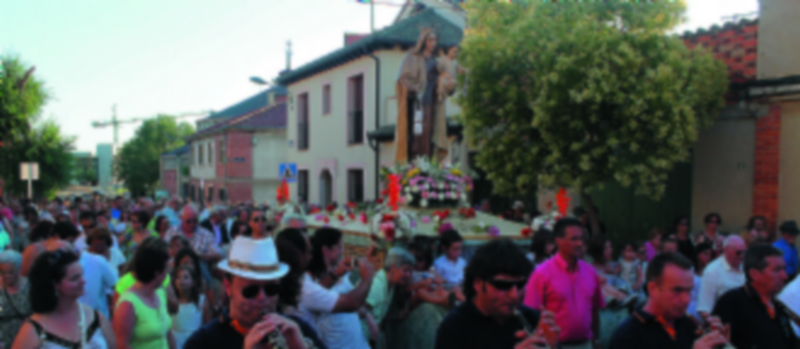 La procesión con Nuestra Señora del Carmen