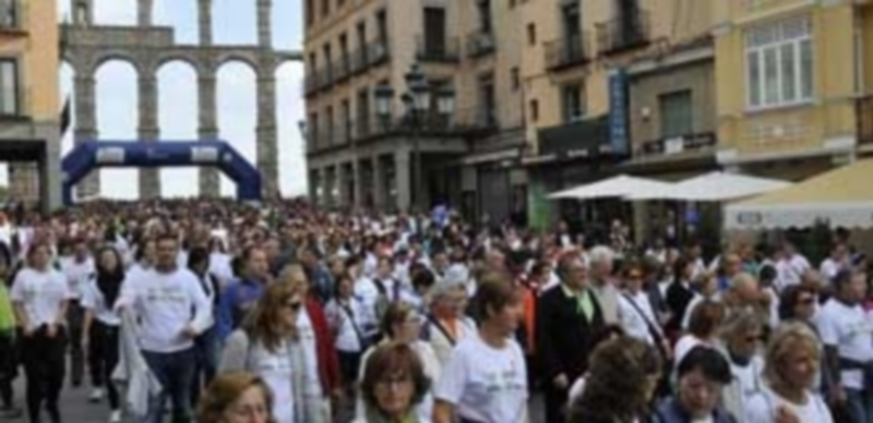 Más de 2.400 personas participaron en la I Marcha contra el Cáncer