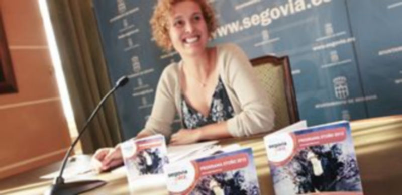 La concejala de Educación y Juventud