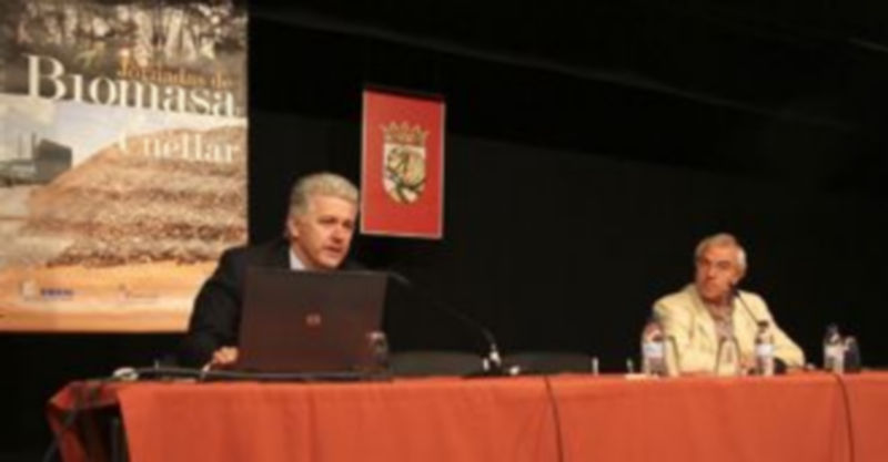 El presidente de AVEBION (izquierda) junto a Gregorio Antolín del Cartif