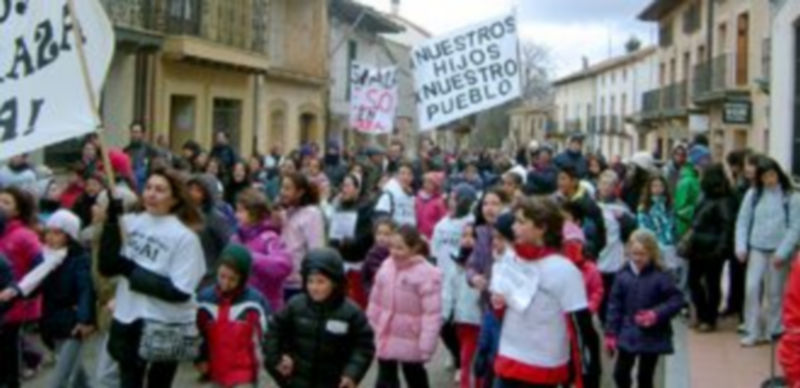 Los vecinos de Riaza mantendrán sus movilizaciones durante la vacaciones de Semana Santa. / El Adelantado