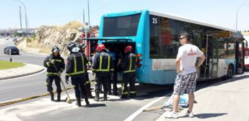 Imagen del autobús averiado el miércoles