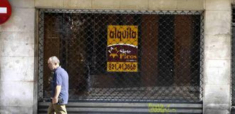 Imagen de archivo de un local comercial en una zona céntrica de la capital segoviana. / Alberto Benavente