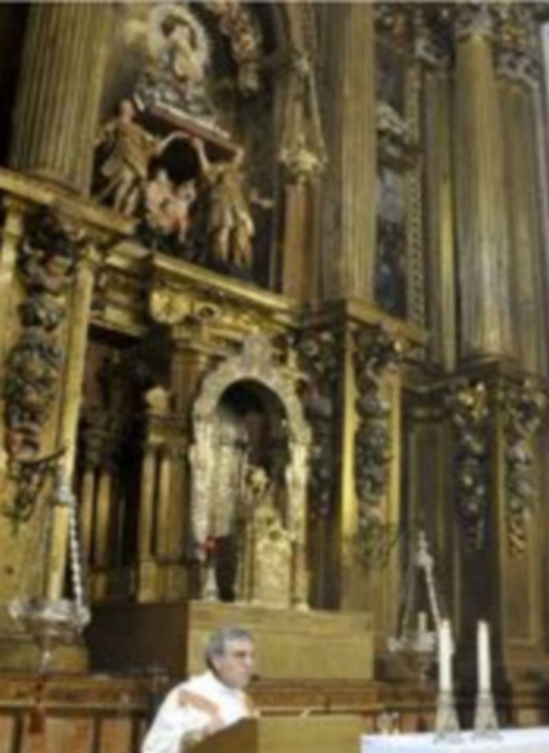 El rector del Santuario de Nuestra Señora de la Fuencisla