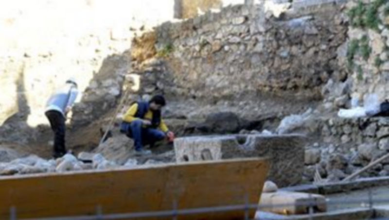 Los trabajos en la Plaza del Avendaño han dado comienzo hace sólo unos días. / Kamarero