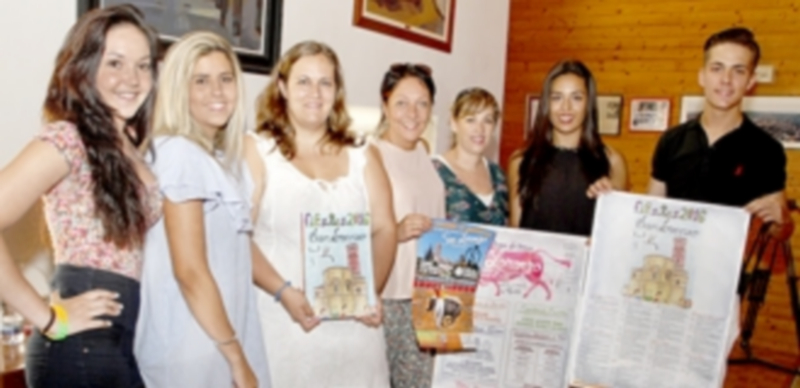 Miembros de la Asociación de Peñas de San Lorenzo