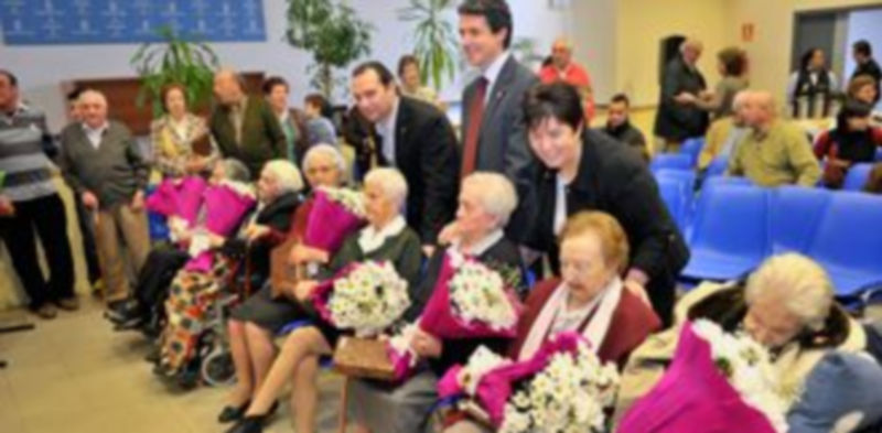 Solo siete de los homenajeados