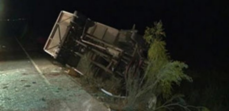 Estado en que quedó el minibus en el que viajaban los niños del CD Monterrubio./EUROPA PRESS