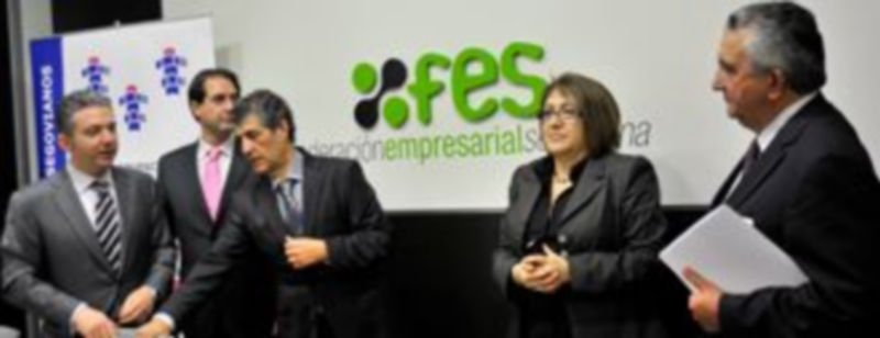 Participantes en la presentación de las líneas de ayudas./KAMARERO