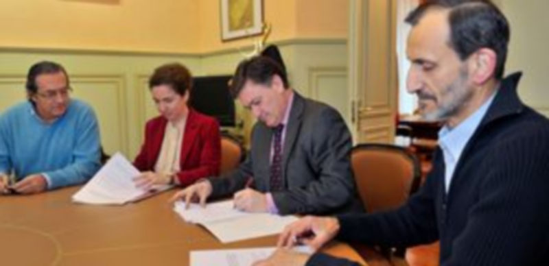 De izquierda a derecha