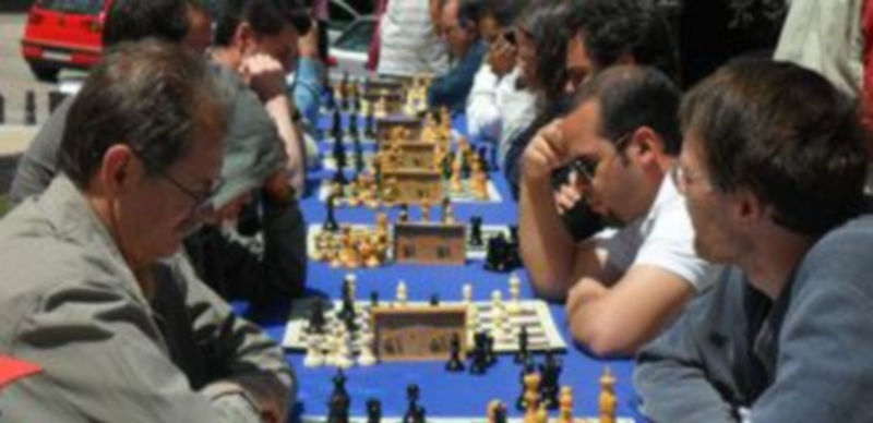 Un momento del torneo disputado en la plaza de Colmenares./ El Adelantado
