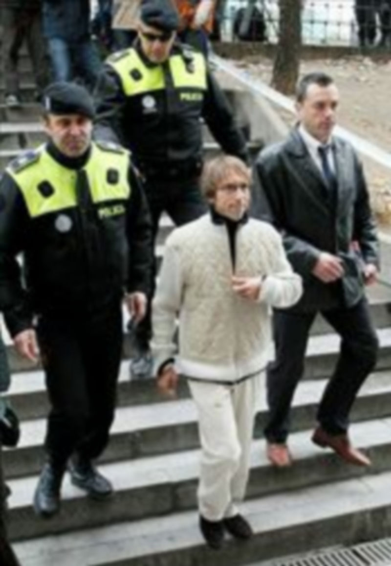 El ex atleta Alberto Garcia sale del Juzgado de Instrucción número 24 de Madrid. /EFE