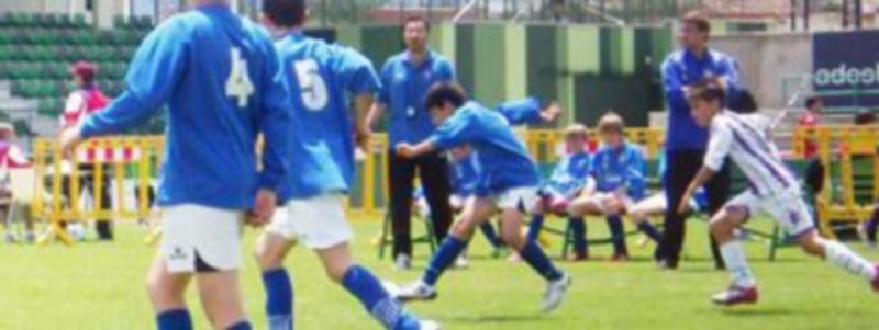 Un momento del partido entre el Unami y el Real Valladolid. /Ana Vázquez