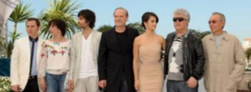 El equipo de "Los Abrazos rotos" hoy durante su presentación en el Festival en Cannes