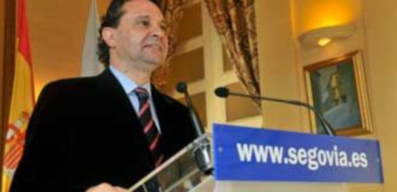 El alcalde de Segovia ha valorado el trabajo del equipo de Gobierno en 2012./ KAMARERO