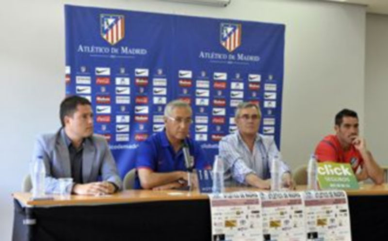 Un momento de la rueda de prensa que sirvió como presentación del partido. / PEDRO MERINO