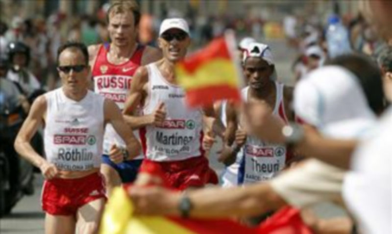 Los atletas Viktor Rothlin