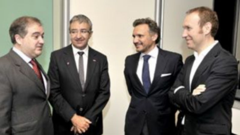 Un momento de la reunión celebrada en la sede de la FES.