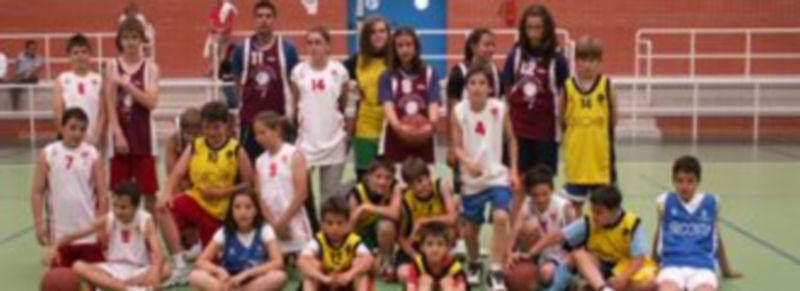 Los más pequeños disfrutaron de varias actividades y juegos relacionados con el baloncesto./ El Adelantado
