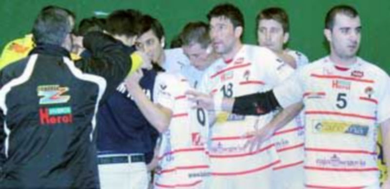 La plantilla del Arexna Balonmano Nava