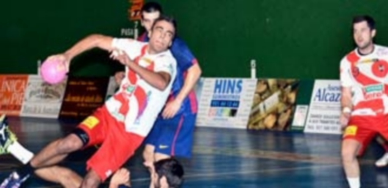 El jugador navero Nico López
