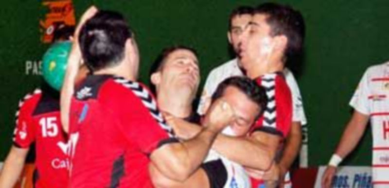 Imagen del encuentro disputado entre el Viveros Herol Nava y el Cajasur Córdoba en la primera vuelta. / A. Marugán