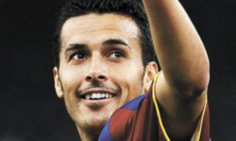 El internacional Pedro firmó dos tantos en la visita azulgrana a Atenas. / Reuters