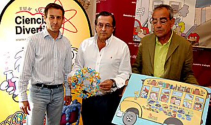 “Bibliobuses: libro-diversidad sobre ruedas” 1 Un momento de la presentación de la campaña