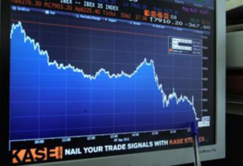 Detalle de la gráfica que muestra la evolución en la jornada del viernes del principal indicador de la bolsa española
